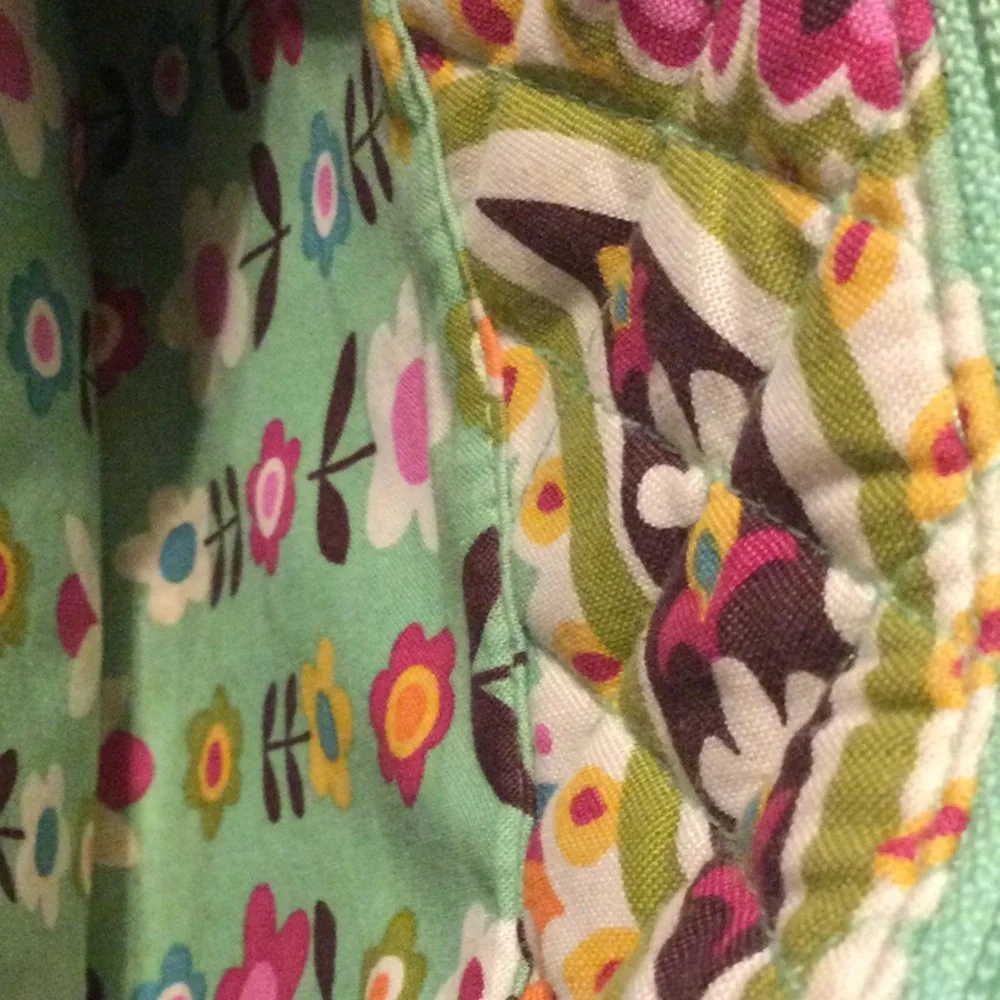 Vera Bradley purse - Picture 5 of 16